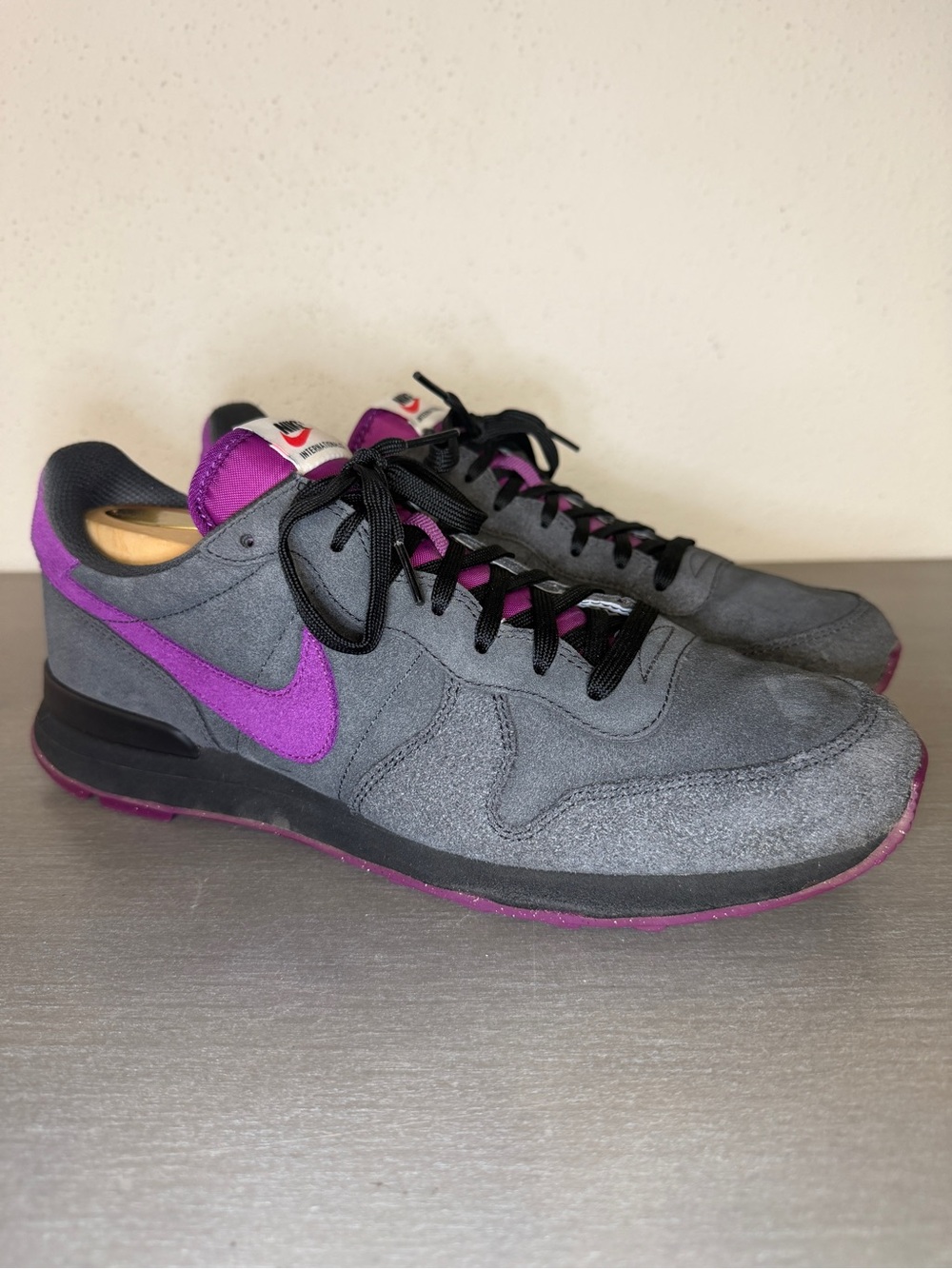 Nike Internationalist Running Shoes Men's Size 10 Grey Purple Suede Sneakers